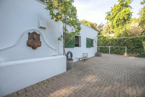 Bed & Breakfast The White Manor