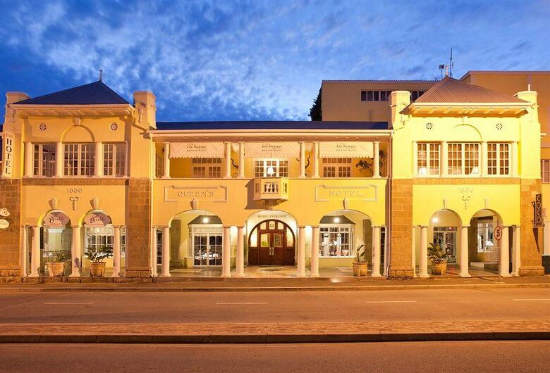 Queens Hotel