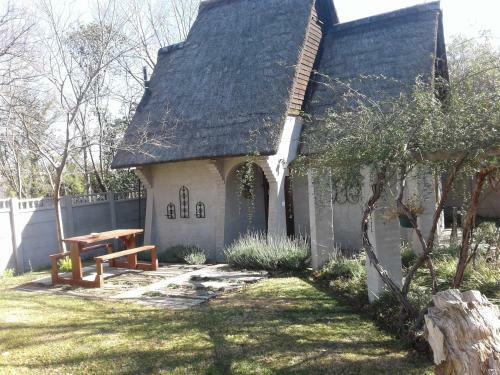 Hostal Tuscana Villa Guesthouse