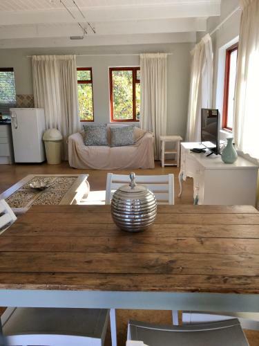 Hostal Jardin De Fees