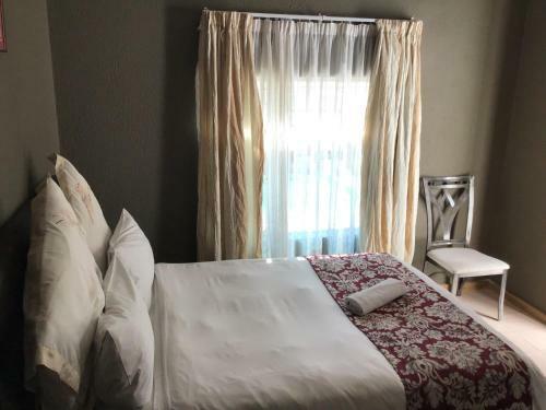 Hostal Marathon Lodge