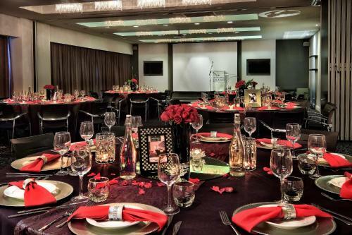 Protea Hotel Fire & Ice! By Marriott Johannesburg Melrose Arch