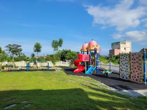 Z. H. Garden Hotel