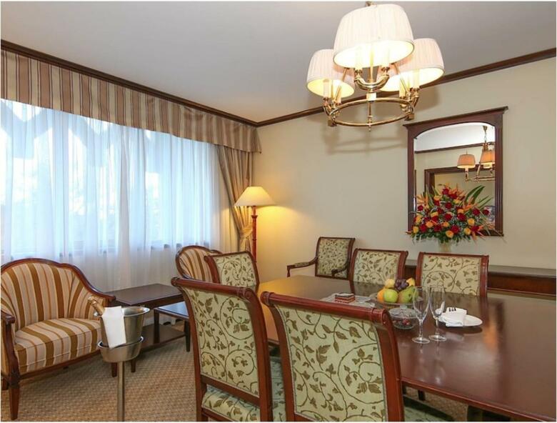 Dar Es Salaam Serena Hotel
