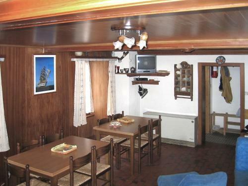 Holiday Home Villa Roduit