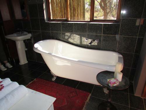 Kukama's Rest At Zebula 317