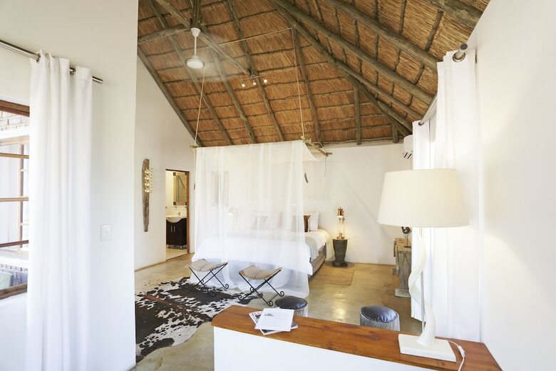 Tusk Bush Lodge