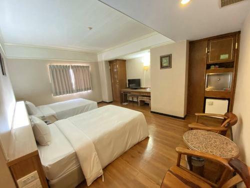 Tapeng Bay Holiday Hotel