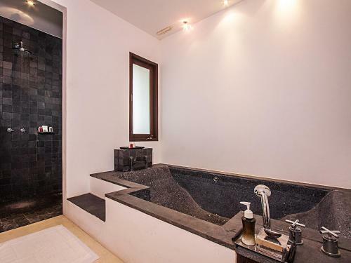 Nirano Villa 21