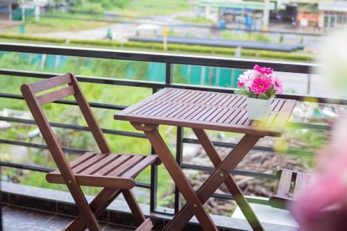 Hotel Samrong Garden