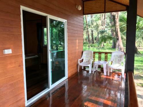 Hotel Aow Yai Bungalows
