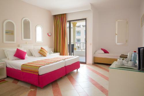 Hotel Golden Tulip Taj Sultan