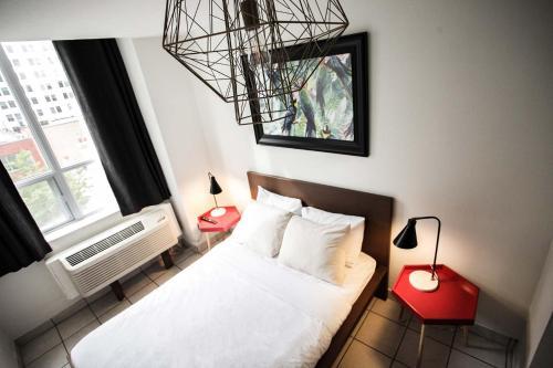Hostal Hi-toronto