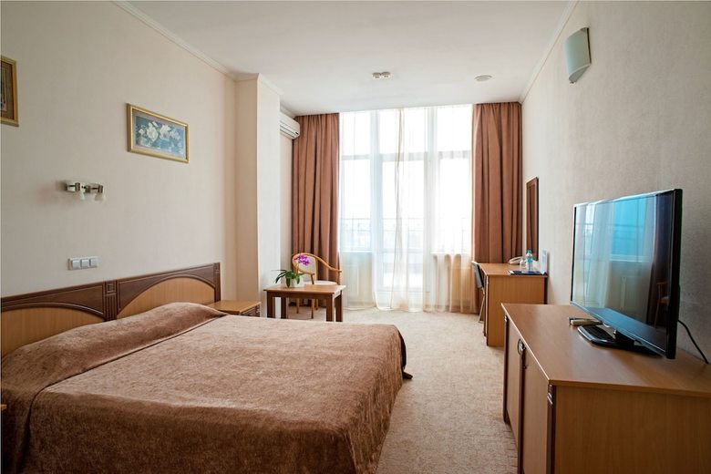 Hotel Black Sea Panteleymonovskaya
