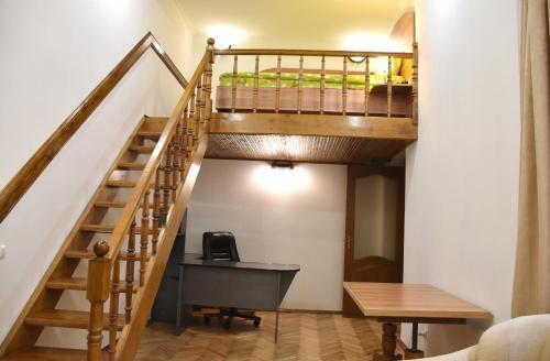 Apartamento 2-level Apt On Kovzhuna Str.
