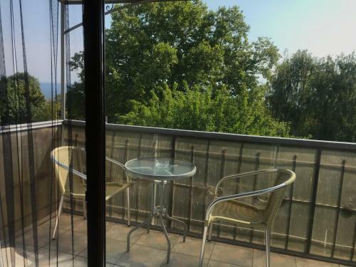 Apartment On Chernomorskaya 2a
