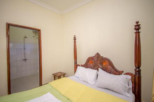 Albertine Tourist Hotel