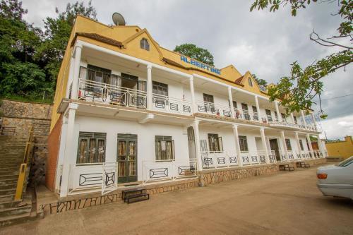 Albertine Tourist Hotel