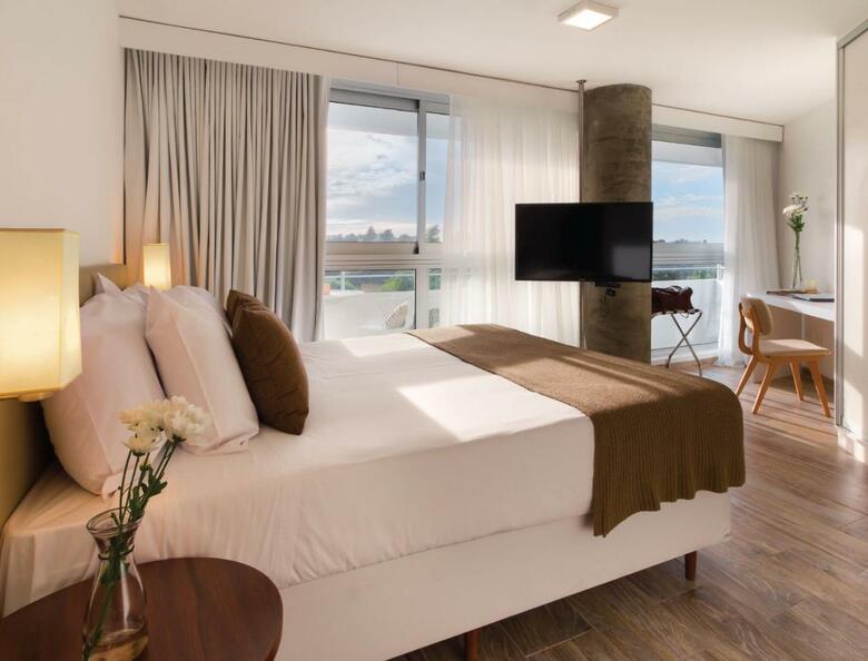 Hotel Dazzler Colonia