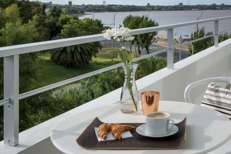 Hotel Dazzler Colonia