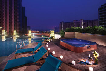 Hotel Harbour Plaza Metropolis