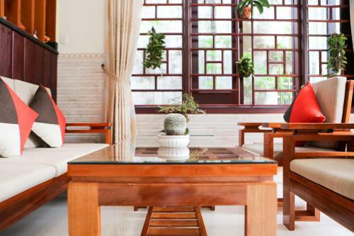 Hostal Viet Nhat Homestay