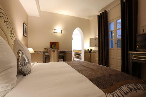 Riad Enchant�