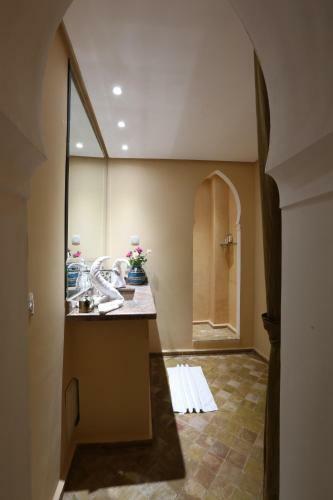Riad Enchant�