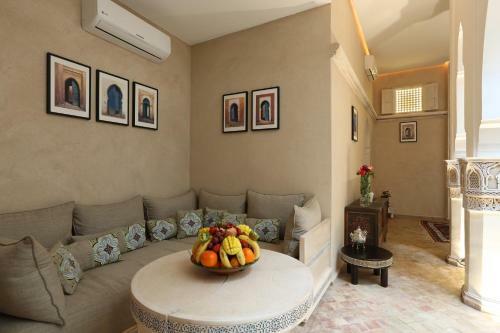 Riad Enchant�