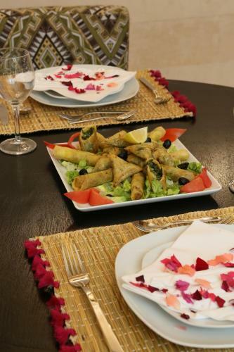 Riad Enchant�