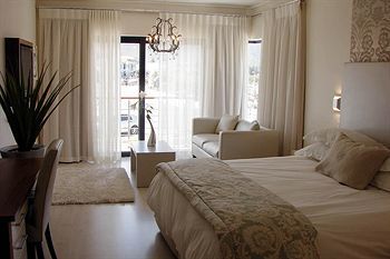 Harbour House Hotel
