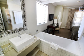 Harbour House Hotel