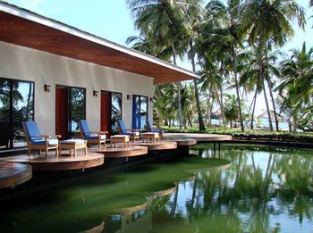 Apartamento Diani Reef Beach Resort And Spa
