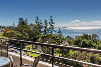 Windward Apartments