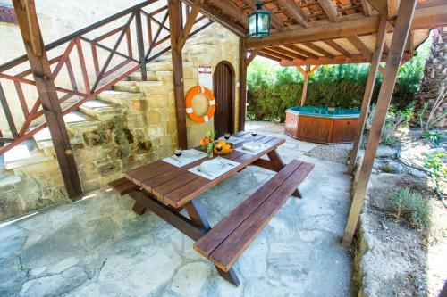 Ambeli Villa