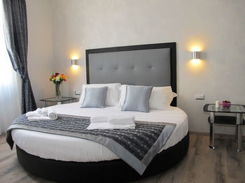 Hotel Roma Veneto Relais