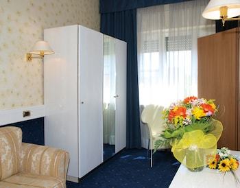 Euro Hotel