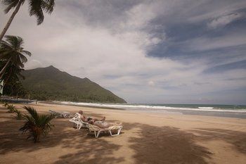 Apartamento Daluyon Beach And Mountain Resort
