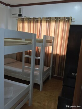 Aparthotel A Family Apartelle