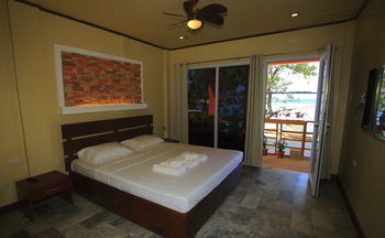 Hotel Papa Fred's Beach Resort
