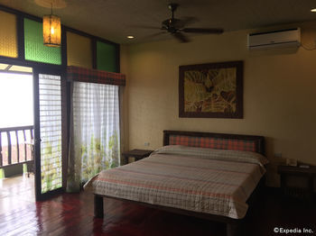 Hotel Bohol Bee Farm