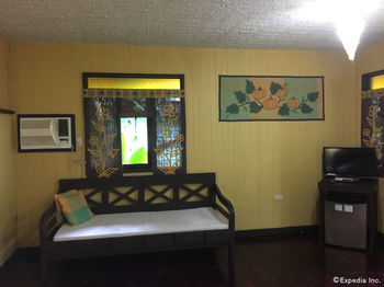 Hotel Bohol Bee Farm