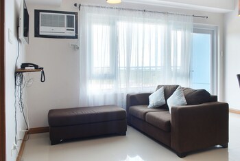Mactan Seaside Apartments