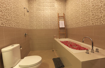 Hotel The Garga Beach Villas