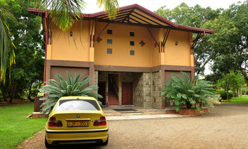 Hotel M.p.s.village