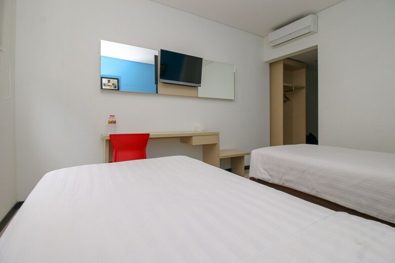Pratama Hotel And Convention
