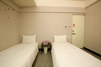 Holiday Fun - Hostel