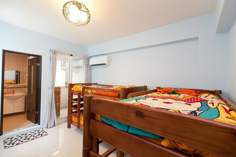 Albergue Wulas Dorm Backpackers