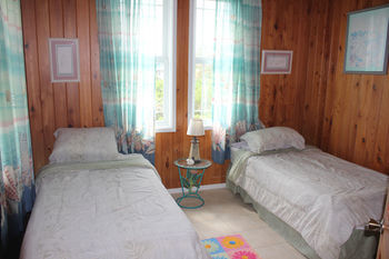 Villa Barefoot Beach