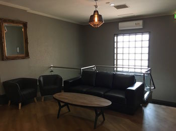 Amaroo Hotel